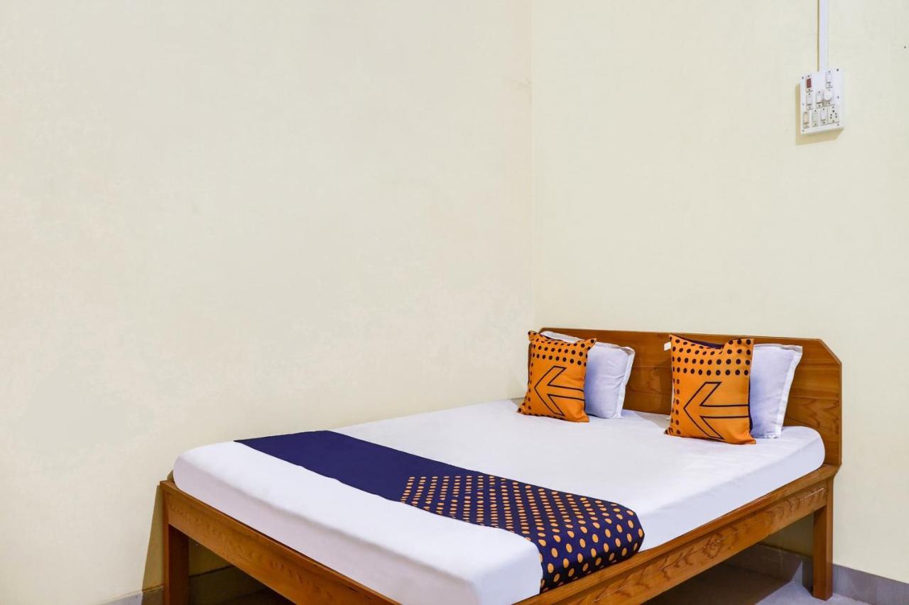 Hotel O Shivaye Rest House Деогар Екстер'єр фото