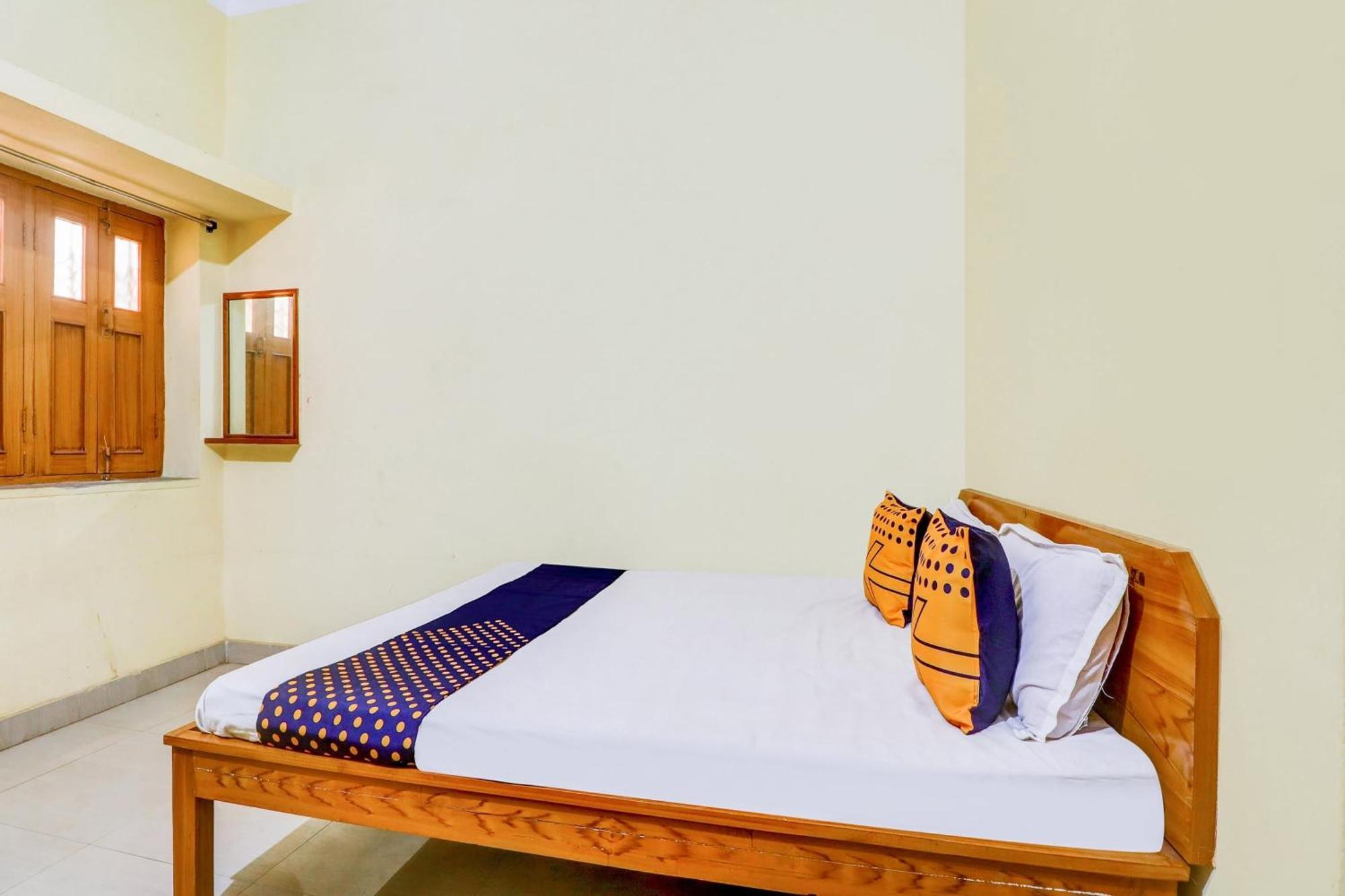 Hotel O Shivaye Rest House Деогар Екстер'єр фото